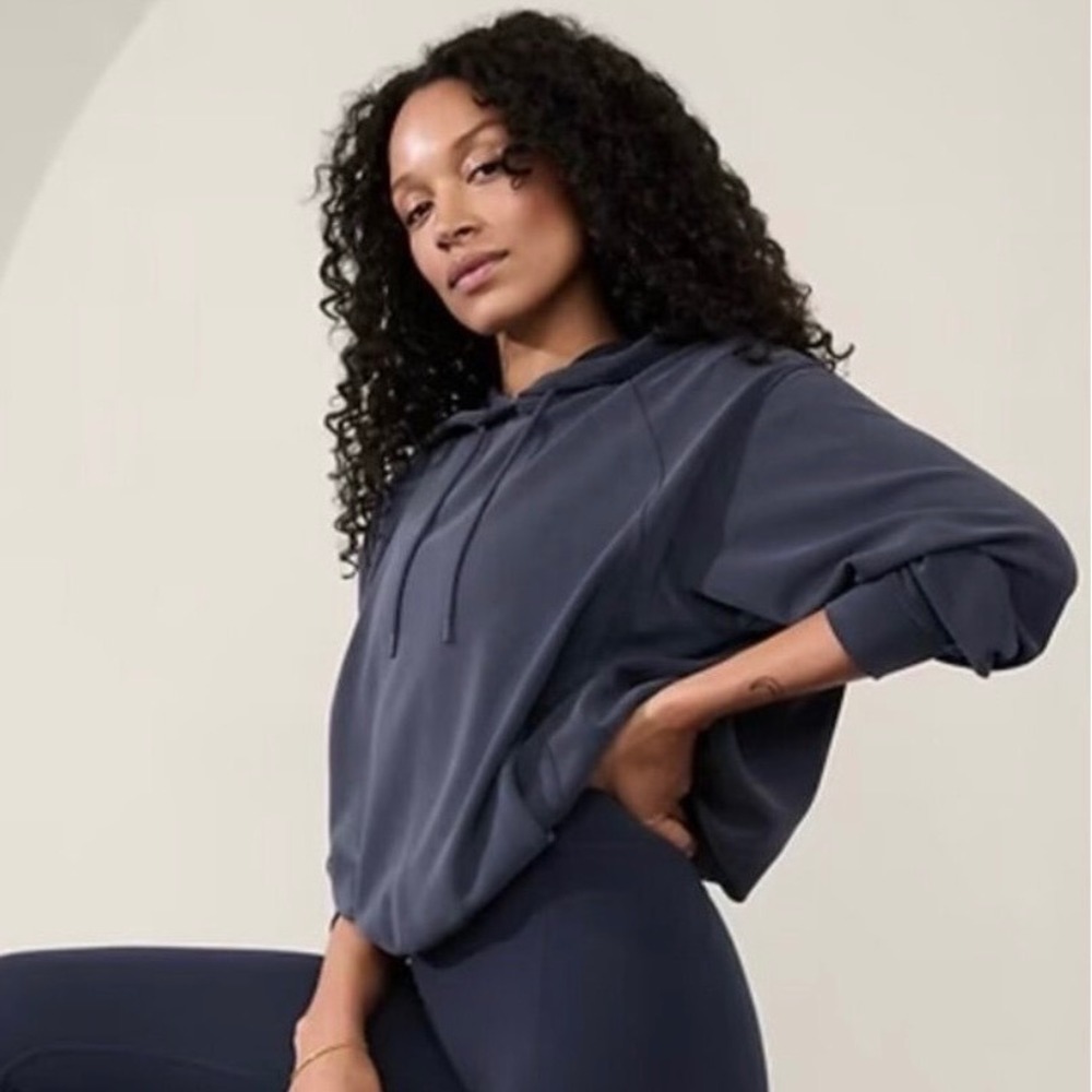 Athleta Seasoft Bubble Hem‎ Hoodie Women's Large Navy Blue Size Small